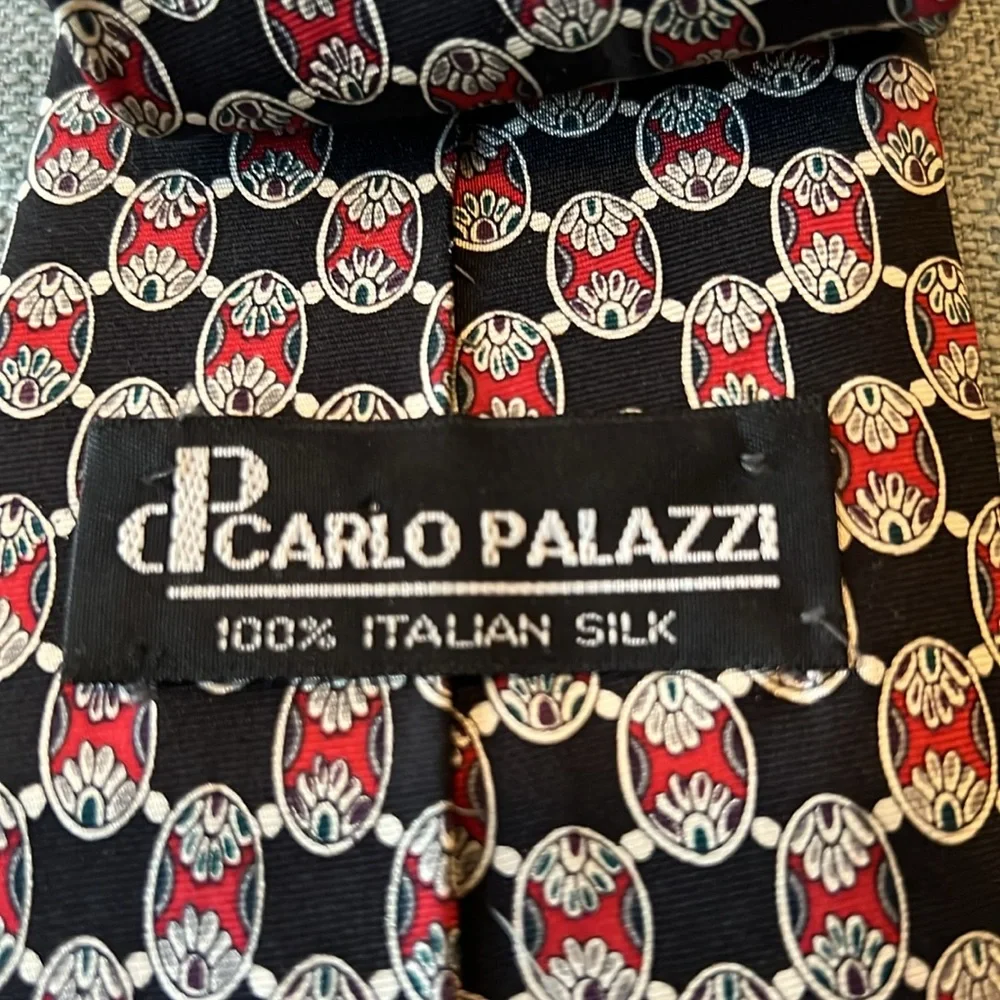 Carlo Palazzi Silk Geometric Abstract Tie Hand Made in Italy 4”W 59”L